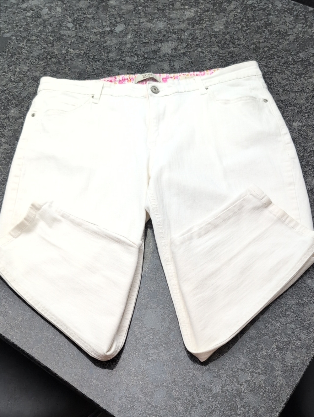 American Vintage White Boyfriend Women's Jeans (Size 12/31)